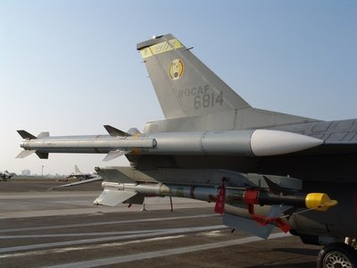 AIM-120C 先進中程空對空飛彈  AMRAAM