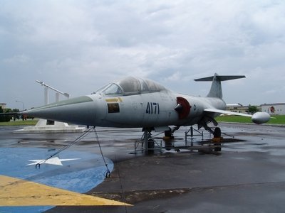 TF-104G 星式戰鬥教練機  Starfighter