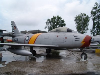 F-86F 軍刀式戰鬥轟炸機  Sabre