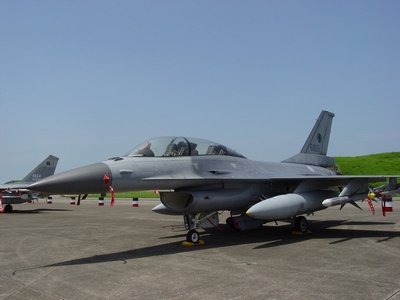 F-16 戰隼式戰鬥機 Fighting Falcon