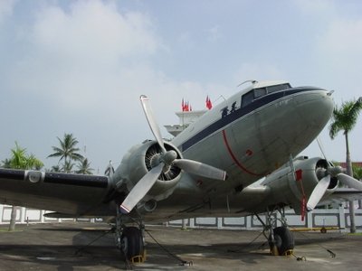 C-47 空中列車式運輸機