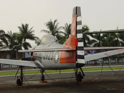 T-28A 啄木鳥式教練機