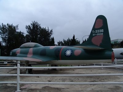 AT-33A 射星式教練攻擊機