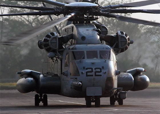 CH-53E 超級種馬重型軍用運輸直升機