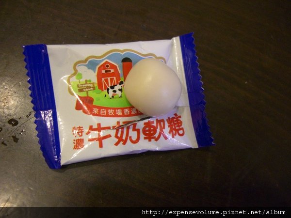 綠盈牧場 牛奶軟糖 (3).JPG