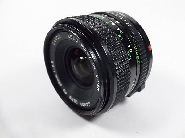 Canon NFD 28mm F2.8_GE1(144178)03.JPG