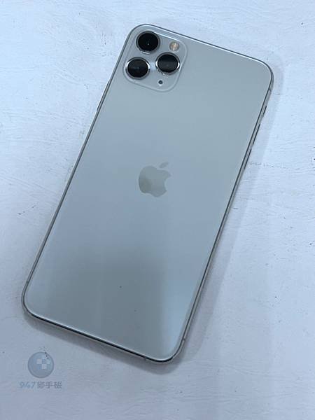 IPHONE 11 PRO MAX 手機維修_面板更換_泡水維修01.jpg