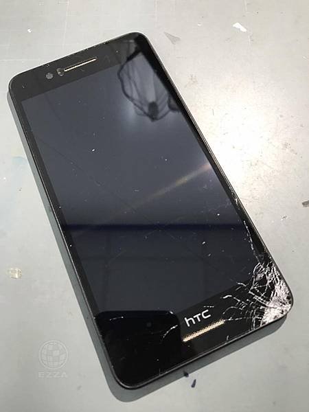 HTC 728重摔在地