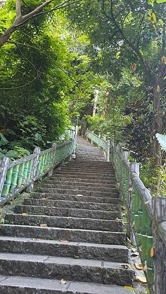 #478.劍潭山
