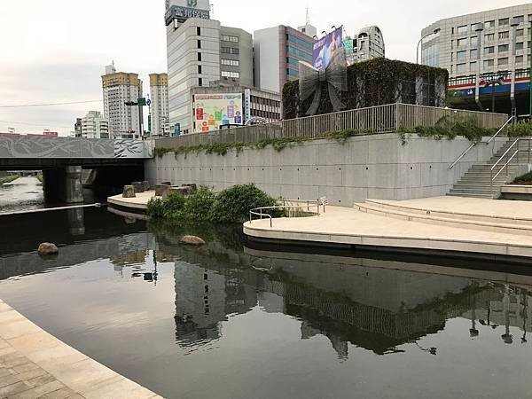 柳川水岸