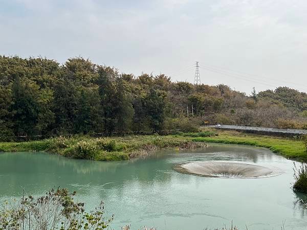 湖光水舍