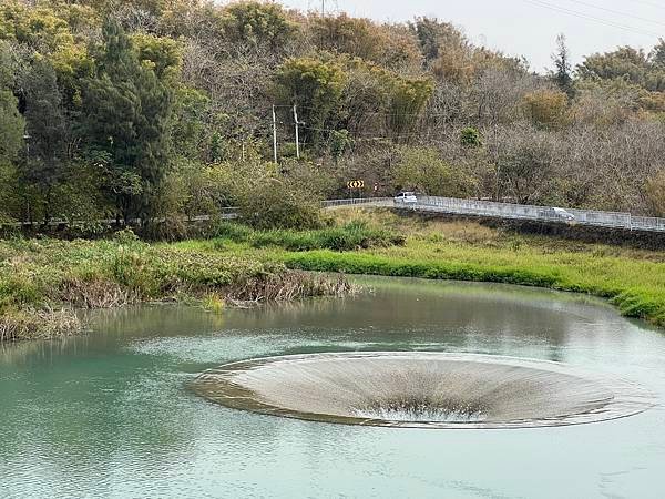 湖光水舍