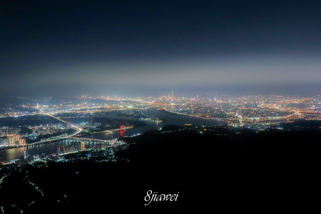 【觀音山硬漢嶺夜景】來臺北必看的百萬夜景，千萬不要錯過！｜臺