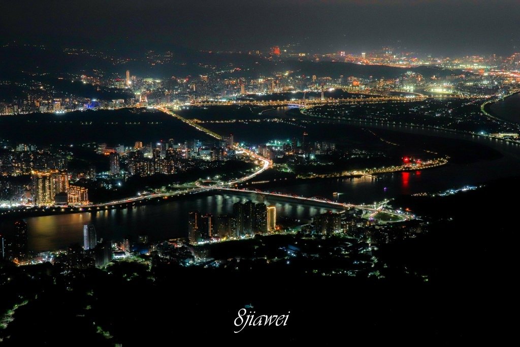 【觀音山硬漢嶺夜景】來臺北必看的百萬夜景，千萬不要錯過！｜臺