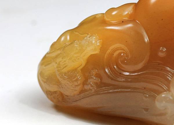 石瑞_海水龍(瑪瑙凍高山)-3.jpg