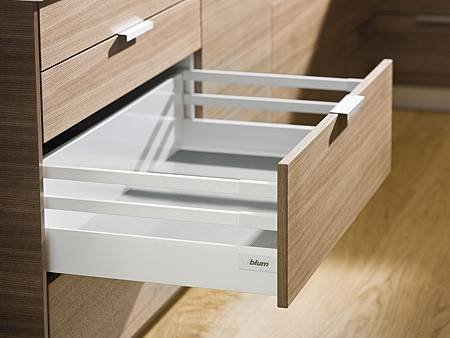 Blum_box1142_31.jpg