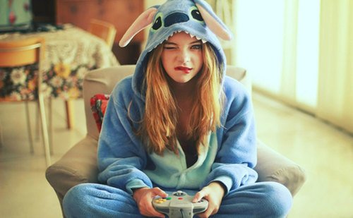 barbara-palvin-lilo-lilo-and-stitch-outfit-Favim.com-1945115