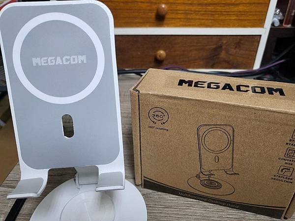 試用心得_【MEGACOM】360°旋轉可折疊手機架