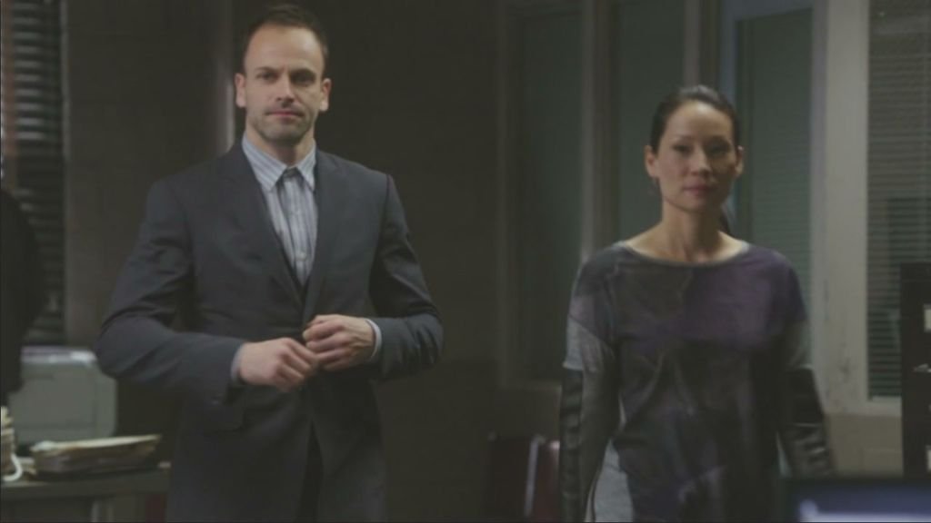 福爾摩斯：演繹法.Elementary.S02E13.All.In.The.Family.720p.HDTV.x264[(061206)15-31-59]