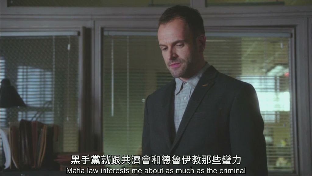 福爾摩斯：演繹法.Elementary.S02E13.All.In.The.Family.720p.HDTV.x264[(013889)13-42-40]