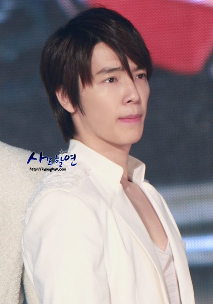 101229sbs2donghae17.jpg