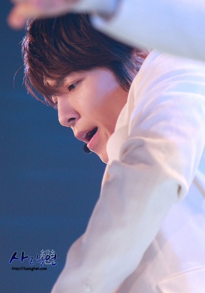 101229sbs2donghae6.jpg