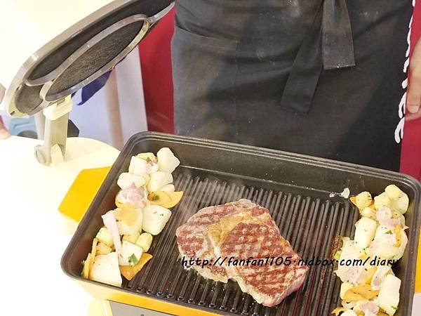 摩堤BBQ神器 MULTEE歡樂無煙燒烤組、F10 IH電磁爐、鑄鐵烤盤、抽油煙機  (44).JPG