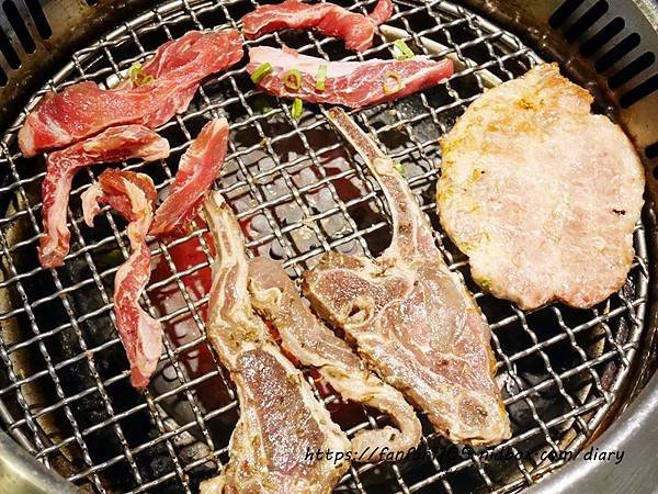 【中山區燒烤吃到飽推薦】天外天精緻火鍋無煙燒肉 #天外天 #燒肉 #火鍋 #中山國小燒烤吃到飽推薦 (57).JPG