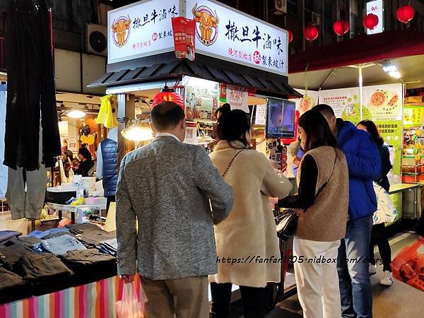 【饒河街美食】撒豆牛滷味 #秘製東坡汁 #牛腱 #牛肚 #牛筋 #限量滷大腸 #饒河創始店 #饒河街必吃 (6).jpg