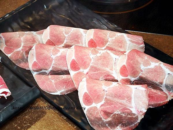 【汐止火鍋吃到飽】藝爐晏 藝廊火鍋店 $399吃到飽，享泰式冰淇淋、雞豬牛肉片、排骨酥、鹹酥雞、刨冰diy 無限供應 #汐止火鍋 #汐止美食 (28).JPG