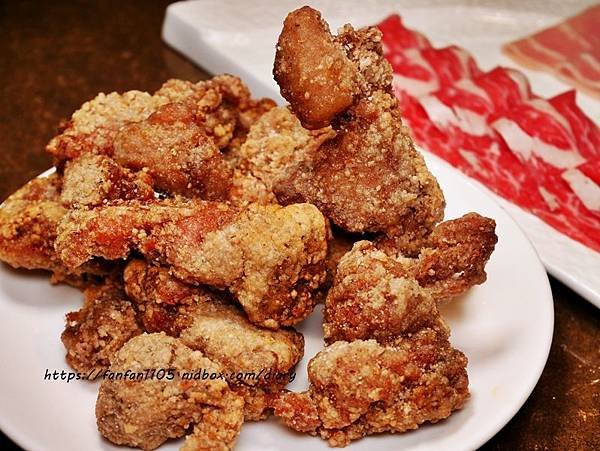 【汐止火鍋吃到飽】藝爐晏 藝廊火鍋店 $399吃到飽，享泰式冰淇淋、雞豬牛肉片、排骨酥、鹹酥雞、刨冰diy 無限供應 #汐止火鍋 #汐止美食 (44).JPG