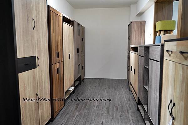 【汐止家具推薦】多瓦娜家居 #網路平價家具品牌 #沙發 #沙發床 #床墊 #衣櫃 #多功能茶几 (33).JPG