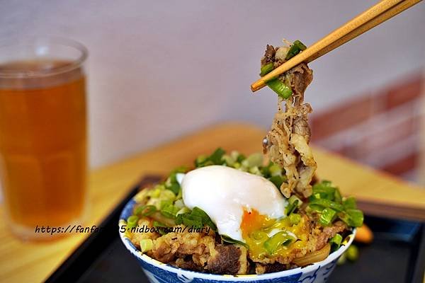 台北松山【紅將軍丼飯】高CP值大份量丼飯 #平價丼飯 #外帶便當 #台北便當外送 (18).JPG