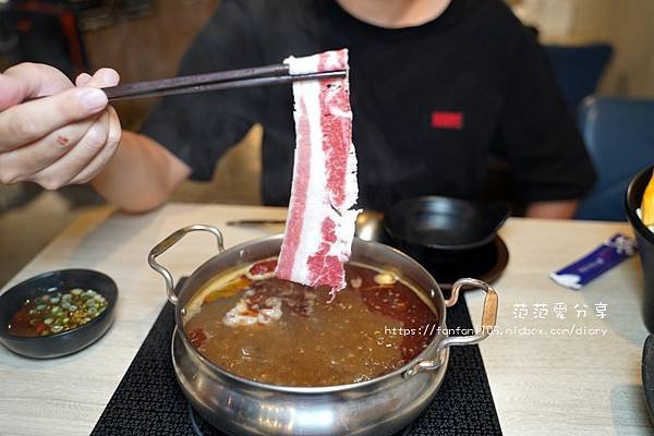 【蘆洲美食】蘭陽鍋物 高CP值海鮮 蘭陽秘方滷肉、麻辣鴨血、王子麵、雞絲麵、冬粉、冰淇淋、飲料無限供應 (26).JPG
