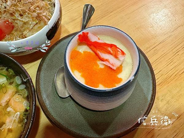 [台中]吃-Food 信兵衛 超浮誇日式丼飯 一秒到日本