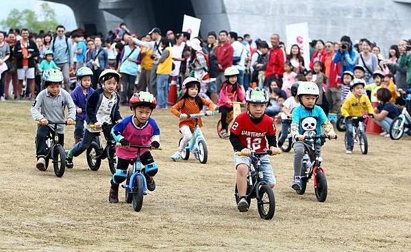 2014年日月潭Come！Bikeday單車活動照片-兒童滑步車.jpg