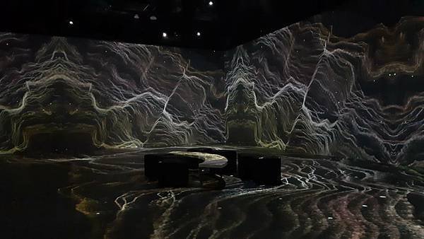 吳哲宇生成藝術個展-101雙融域2023展覽-混沌生成實驗室