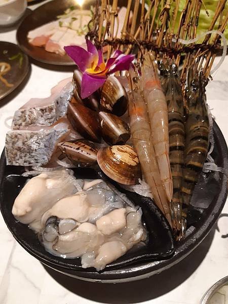 台中逢甲最難預定的韓式餐廳-은고銀鉤韓式鍋物銅盤烤肉