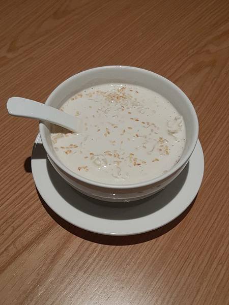 進駐台中新光三越米其林一星-港式甜品店-佳佳甜品