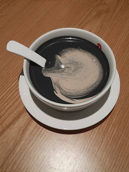 進駐台中新光三越米其林一星-港式甜品店-佳佳甜品