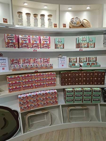JINART 台中逢甲旗艦店-胸毛公寓-到處都是貓貓怪~即日