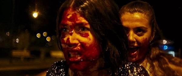 Film|【瘋死  MADS】 /  還沒吃到人就先吃了子彈