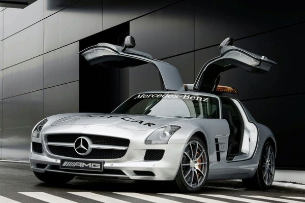 mb-sls-amg-safety05.jpg