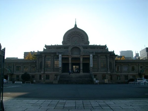 11/29 背光的築地本願寺