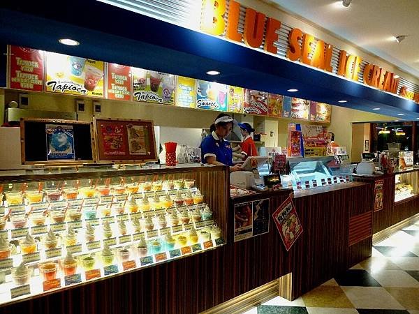 終於到了2樓的Blue Seal Ice Cream