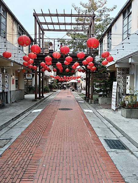 審計新村