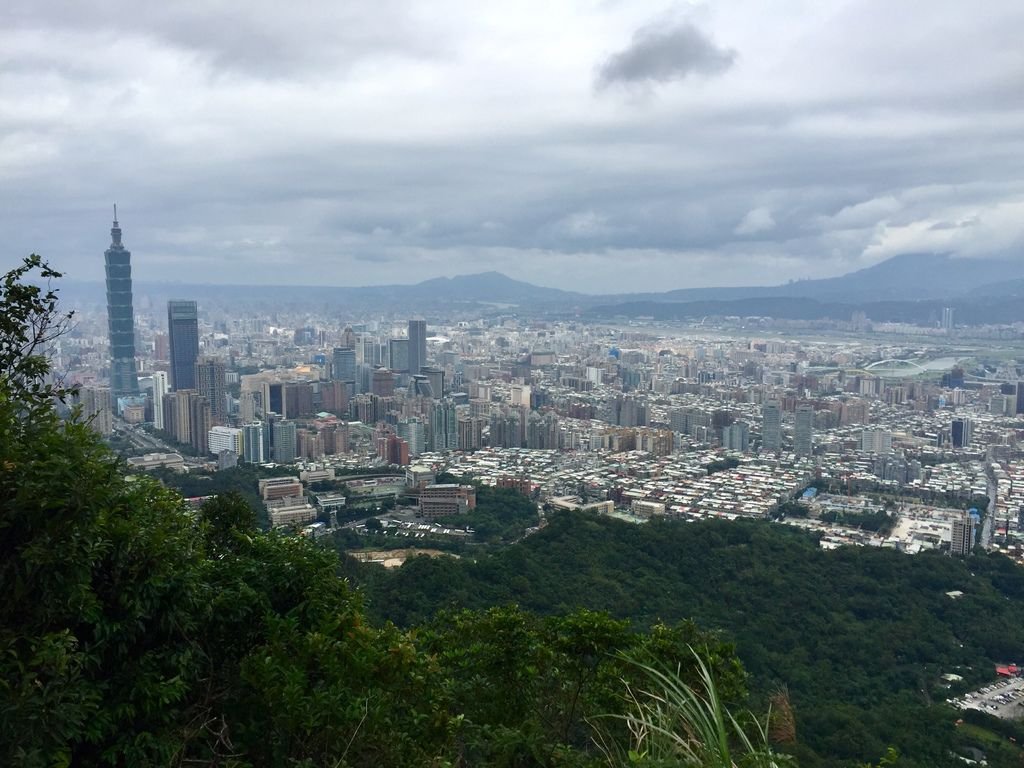 台北南港登山-南港山縱走親山步道-來到四獸山登上九五峰【丁小羽登山篇】