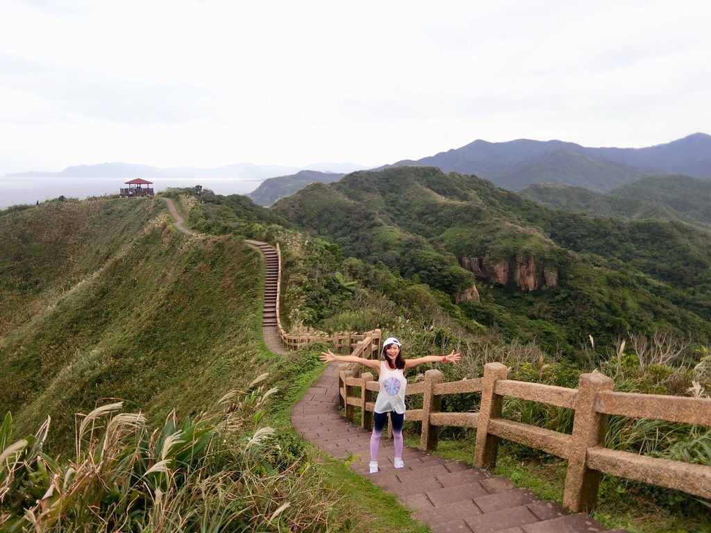 台北登山-鼻頭角稜谷步道-東北角必去!台灣小萬里長城.鼻頭角燈塔【丁小羽登山篇】