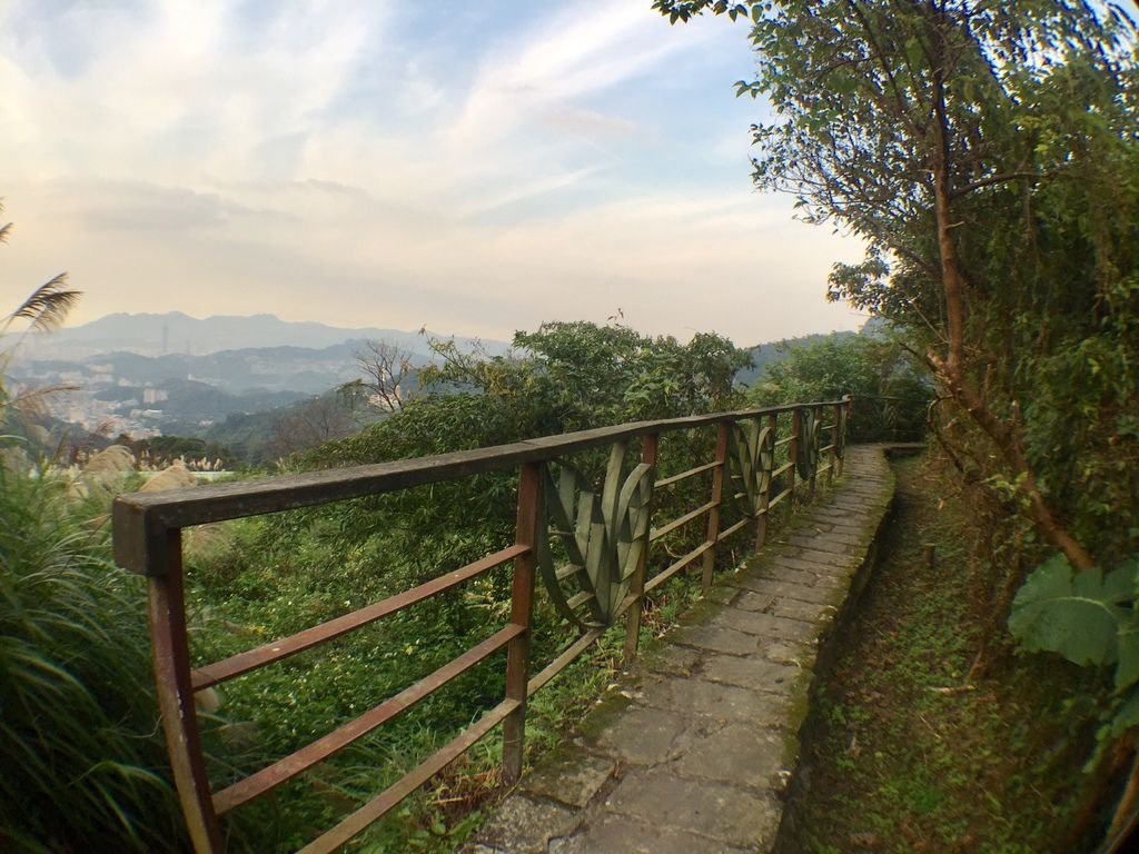 台北登山-樟樹樟湖環狀步道-旅遊登山美食一次蒐集~貓空纜車旁農村風情【丁小羽登山篇】