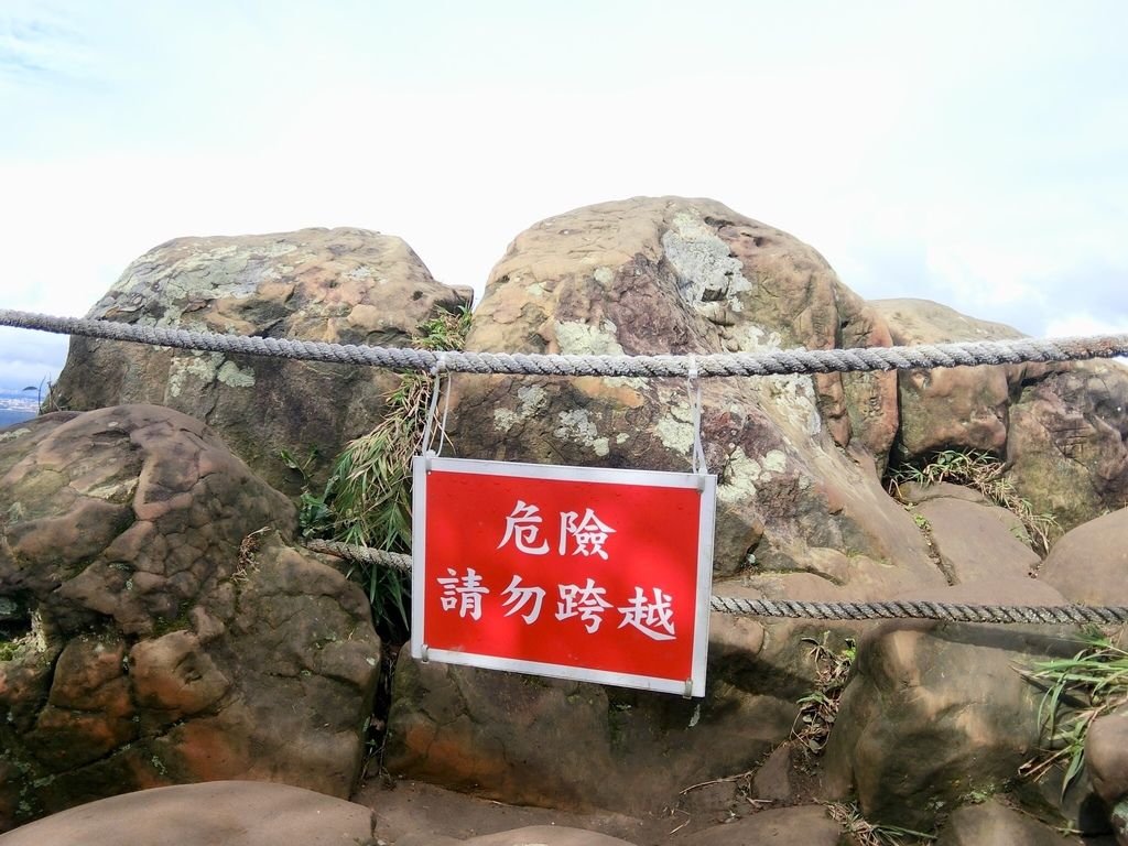 新北三峽登山-鳶山登山步道-三峽老街一覽無遺美景+夜景【丁小羽登山篇】